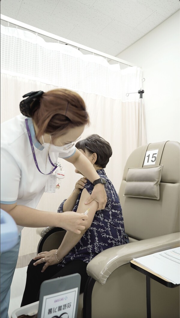 성남시, 65세 이상 전체 <b>대상</b> <b>대상포진</b> <b>접종</b> 한 달 만에 20% 완료