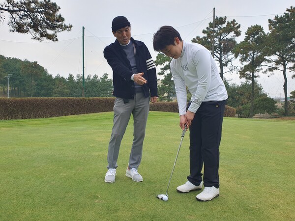 평소에도 하온은 자신만의 루틴을 통해 컨디션을 조절한다. 킥복싱과 음악을 통해 긴장을 풀고, 대회 전날에는 스트레칭과 충분한 수면으로 마음을 안정시키는 것을 원칙처럼 지킨다.