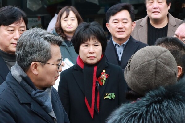 경기도의회 서성란 의원, "의왕 도깨비시장에서 민생경제 현장투어 - 뉴스 썸네일 이미지