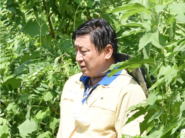 재해복구현장에서 복구 활동에 참여 중인 이종원의원.(평택시의회)