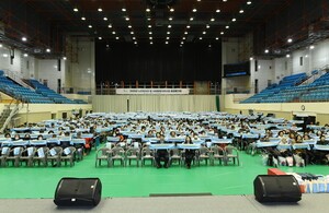 구리시, 노인 일자리 사업 성과 공유...참여 어르신 1,800명 평가회 참석